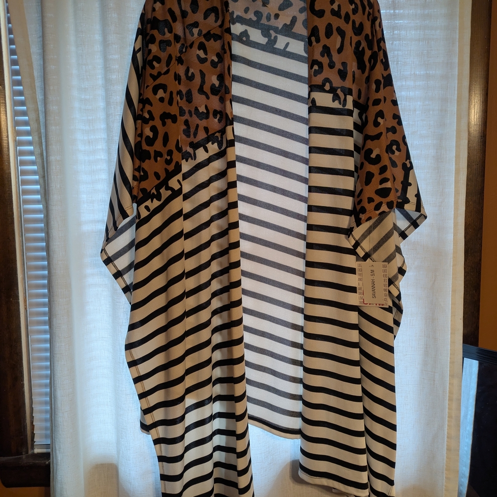 LuLaRoe Leopard and Striped Kimono Top